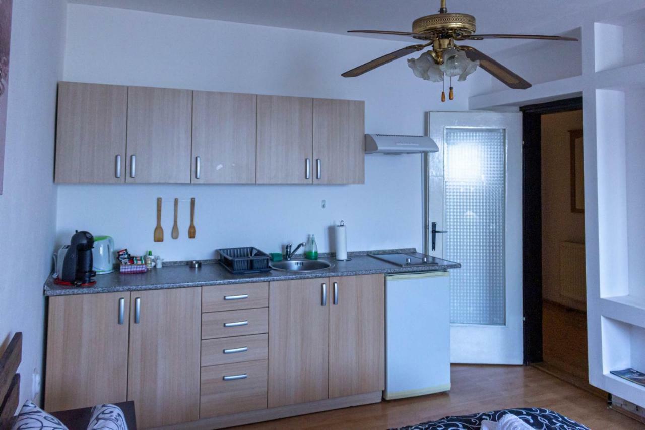 Apartman "Soba Sa Pogledom" Galambóc Kültér fotó